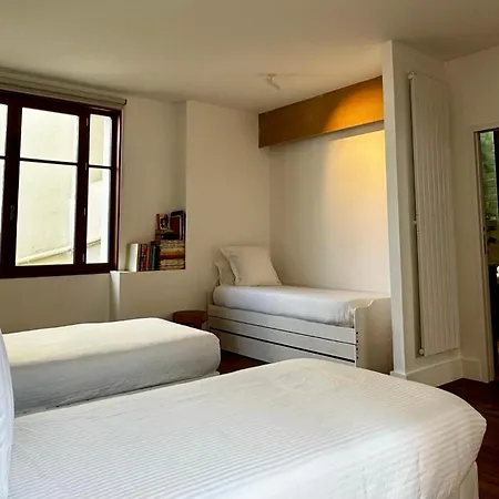 Pensión Maison Maïté, Au Cœur De 4*